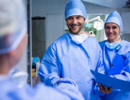 Läkare i operationssal