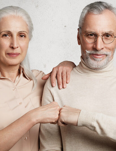 Ett äldre kärleksfullt par